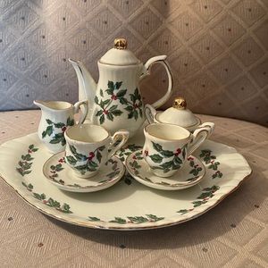 Mini Tea Set porcelain.
